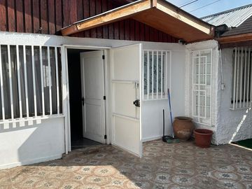 VENDO CASA DE 3 HAB 2 BA CUATRO PONIENTE MAIPÚ