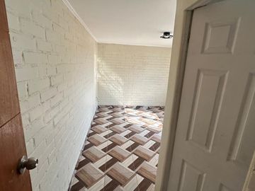 VENDO CASA DE 3 HAB 2 BA CUATRO PONIENTE MAIPÚ