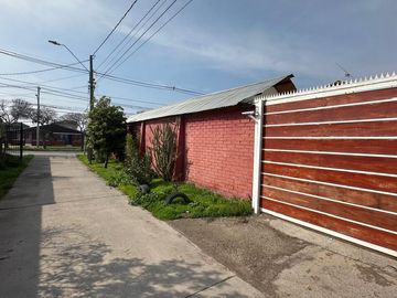 VENDO CASA DE 3 HAB 2 BA CUATRO PONIENTE MAIPÚ