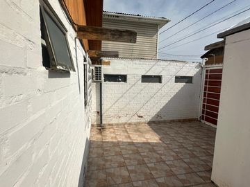 VENDO CASA DE 3 HAB 2 BA CUATRO PONIENTE MAIPÚ