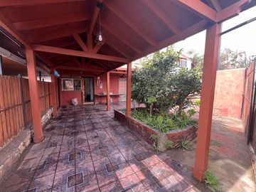 CASA AMPLIA COMODA SECTOR TRANQUILO  3D 3B