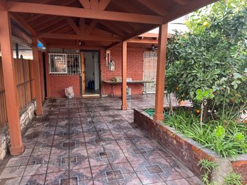 CASA AMPLIA COMODA SECTOR TRANQUILO  3D 3B