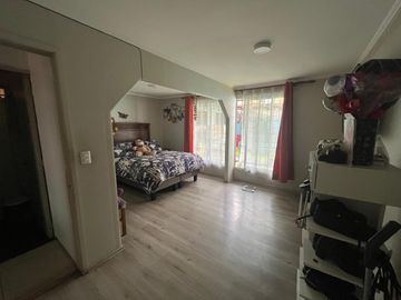 CASA AMPLIA COMODA SECTOR TRANQUILO  3D 3B
