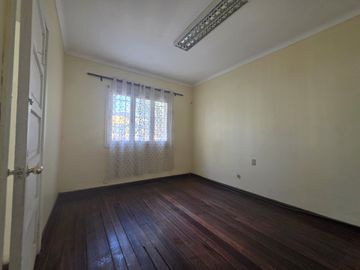 ARRIENDO CASA 7HAB 2BA RECOLETA