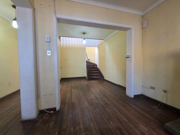 ARRIENDO CASA 7HAB 2BA RECOLETA