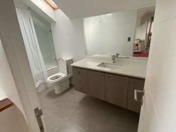 EXCLUSIVA CASA EN VENTA EN CHICURE0 LOS INGLESES 4D 3B