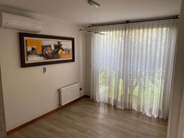 EXCLUSIVA CASA EN VENTA EN CHICURE0 LOS INGLESES 4D 3B