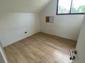 EXCLUSIVA CASA EN VENTA EN CHICURE0 LOS INGLESES 4D 3B