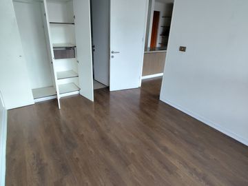 EXCELENTE DEPARTAMENTO EN ARRIENDO 2D Y 2B CON EST
