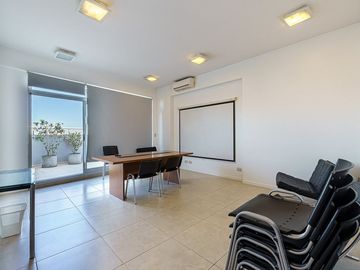 OFICINA CON BALCÓN Y AMENITIES EN NUÑEZ