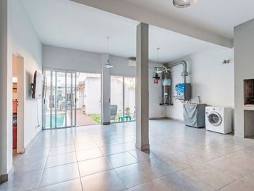 PH 6 AMBIENTES VENTA FLORIDA PILETA QUINCHO