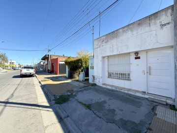 VENTA CASA A RECICLAR Y DTO GRAN LOTE/VILLA ITALIA