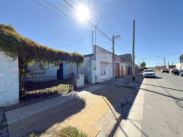 VENTA CASA A RECICLAR Y DTO GRAN LOTE/VILLA ITALIA