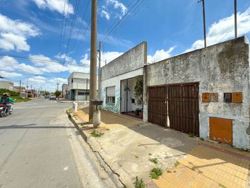 EN VENTA CASA CON DEPENDENCIAS VILLA ITALIA TANDIL