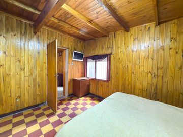EN VENTA CASA CON DEPENDENCIAS VILLA ITALIA TANDIL