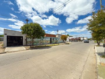 EN VENTA CASA CON DEPENDENCIAS VILLA ITALIA TANDIL