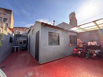 Departamento Tipo Casa en venta en Remedios de Escalada Este