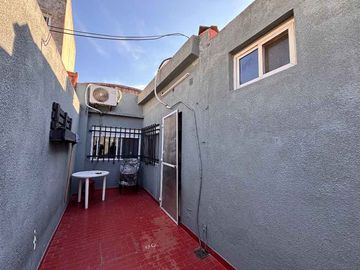 Departamento Tipo Casa en venta en Remedios de Escalada Este