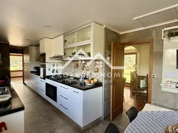 VENTA CASA CLUB DE GOLF BRISAS DE CHICUREO 5D + 5B + SERVICI