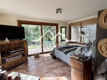 VENTA CASA CLUB DE GOLF BRISAS DE CHICUREO 5D + 5B + SERVICI