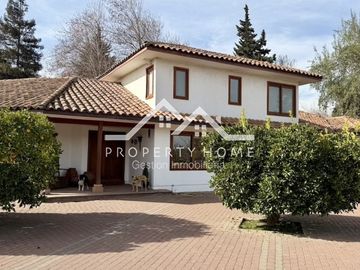 VENTA CASA CLUB DE GOLF BRISAS DE CHICUREO 5D + 5B + SERVICI