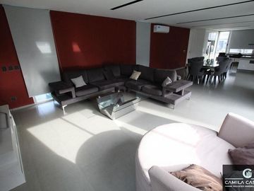 Casa amoblada en alquiler - barrio cerrado Las Perdices