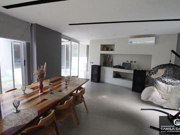 Casa amoblada en alquiler - barrio cerrado Las Perdices
