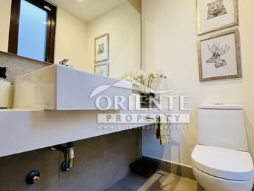 OPORTUNIDAD MODERNA Y LUMINOSA CASA EN LOS LITRES 5D + 5B