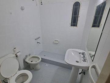 Casa en alquiler en Barrio Luna