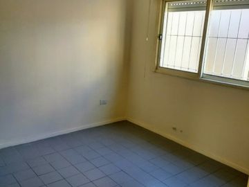 Casa en alquiler en Barrio Luna