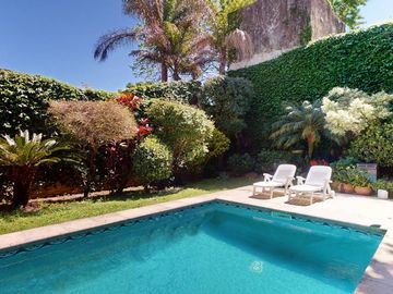 Venta casa 5 amb jardín pileta cochera. Colegiales