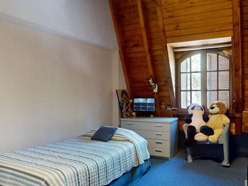 Venta casa 5 amb jardín pileta cochera. Colegiales