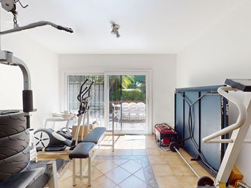 Venta casa 5 amb jardín pileta cochera. Colegiales