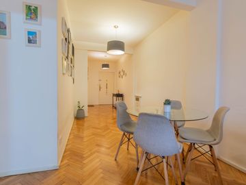 Venta amplio departamento de 3 amb con dep Almagro