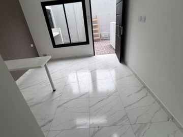 Departamento Tipo Casa en venta en Lanus Oeste