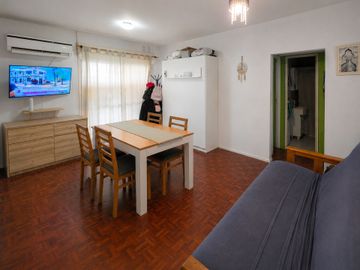 Venta Departamento 2 ambientes Flores con Balcon