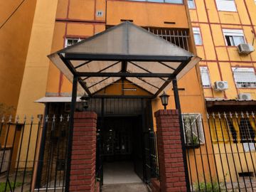 Venta Departamento 2 ambientes Flores con Balcon