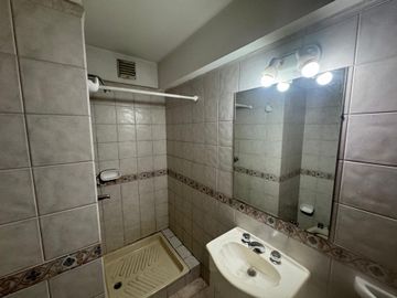 ADROGUE - DPTO. 3 AMB. BALCON Y COCHERA CUBIERTA