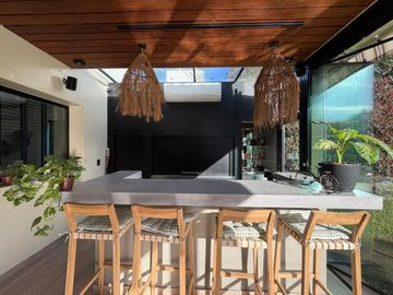 VENTA CASA 8 AMBIENTES AYRES DE PILAR