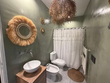 VENTA CASA 8 AMBIENTES AYRES DE PILAR
