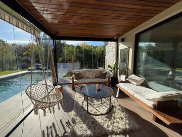 VENTA CASA 8 AMBIENTES AYRES DE PILAR