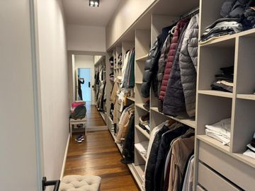 VENTA CASA 8 AMBIENTES AYRES DE PILAR