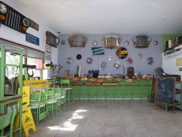 V Lynch Alquiler 1 local