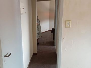 VENTA DEPARTAMENTO 2AMB BURZACO - COCHERA