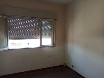 VENTA DEPARTAMENTO 2AMB BURZACO - COCHERA
