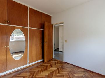 PH 3 DORMITORIOS CON TERRAZA Y PARRILLERO. ALBERDI