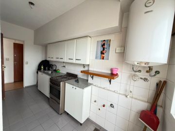 Alquiler depto 2 amb en Villa Luro, con balcón.