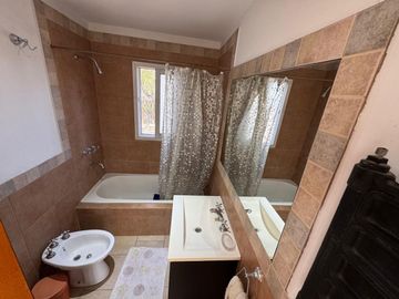 EN VENTA CASA 5 AMB EN BARRIO PILAR GREENPARK