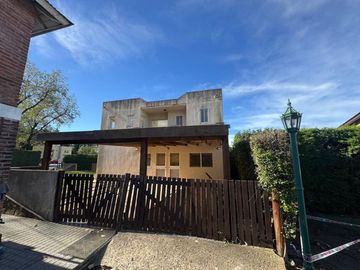 EN VENTA CASA 5 AMB EN BARRIO PILAR GREENPARK