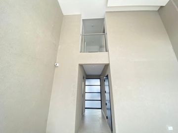 Monoambiente en venta L. de Zamora con cochera